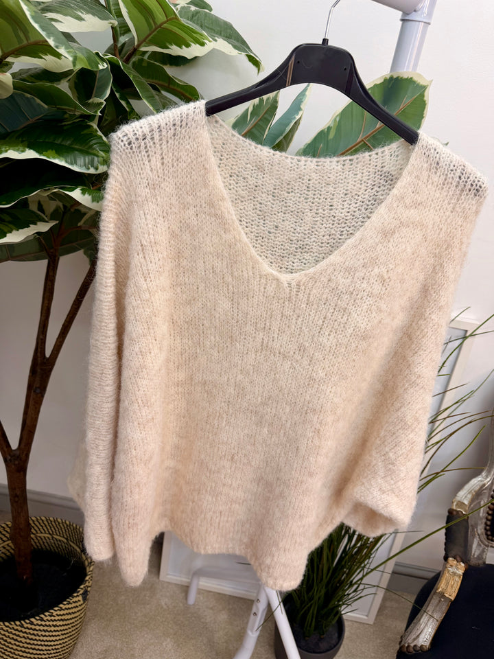 The LOLA jumper - 5 colours