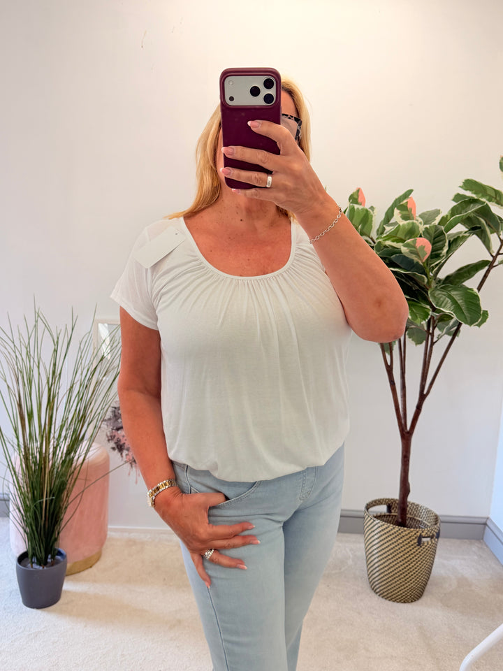 Ladies Easy to Wear Bubble Summer Top white