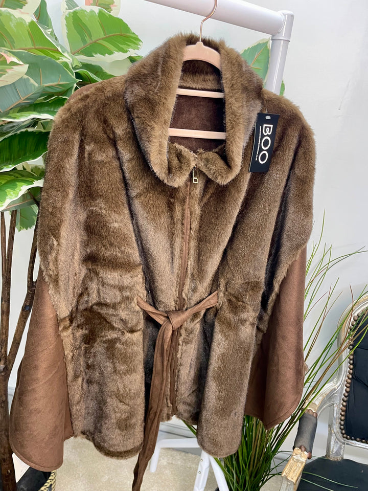 LADIES FAUX FUR FASHION CAPE - BLACK & BROWN