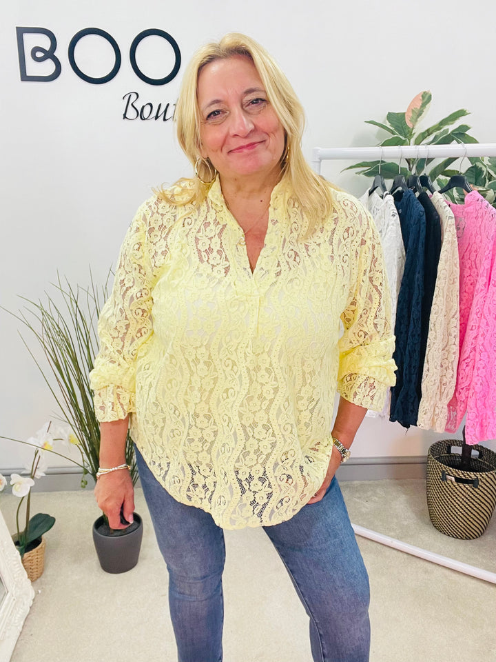 The PALOMA lace blouse - 6 colours