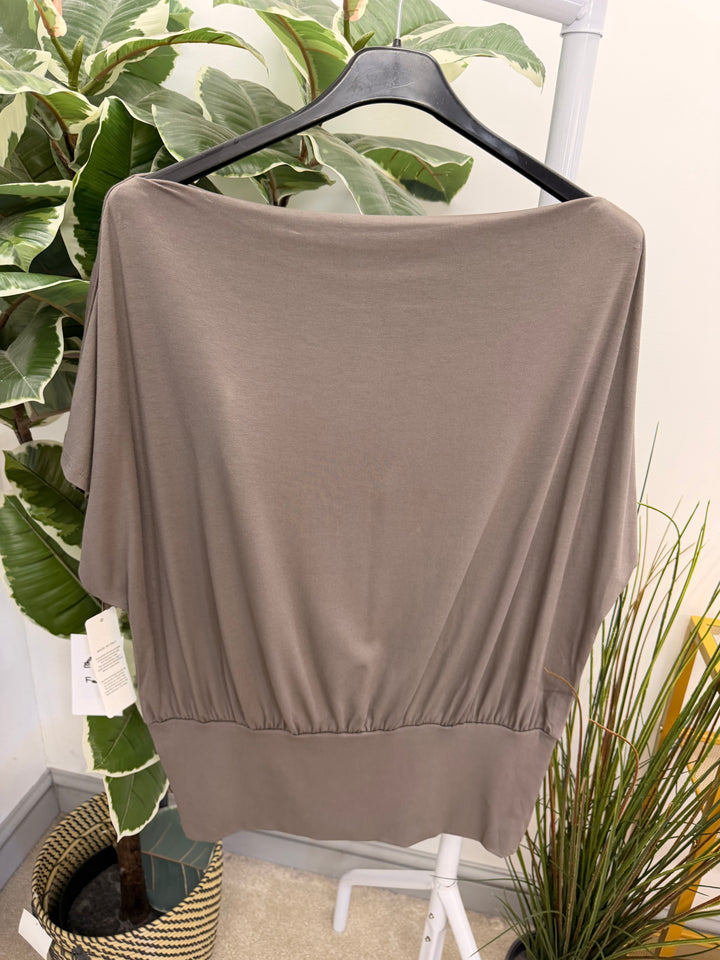 The FERN top - 10 colours
