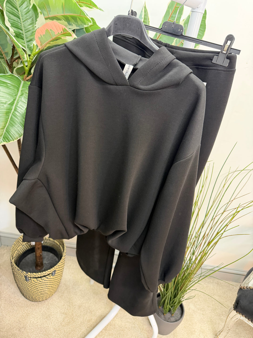 Ladies Fashion Flared Leg Tracksuit Co ord set black