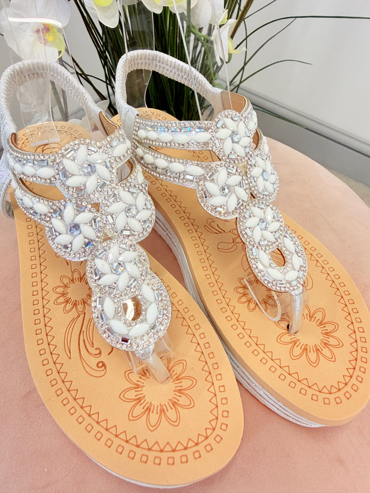 Ladies Fashion White Silver Diamanté Toe Post Sandals 