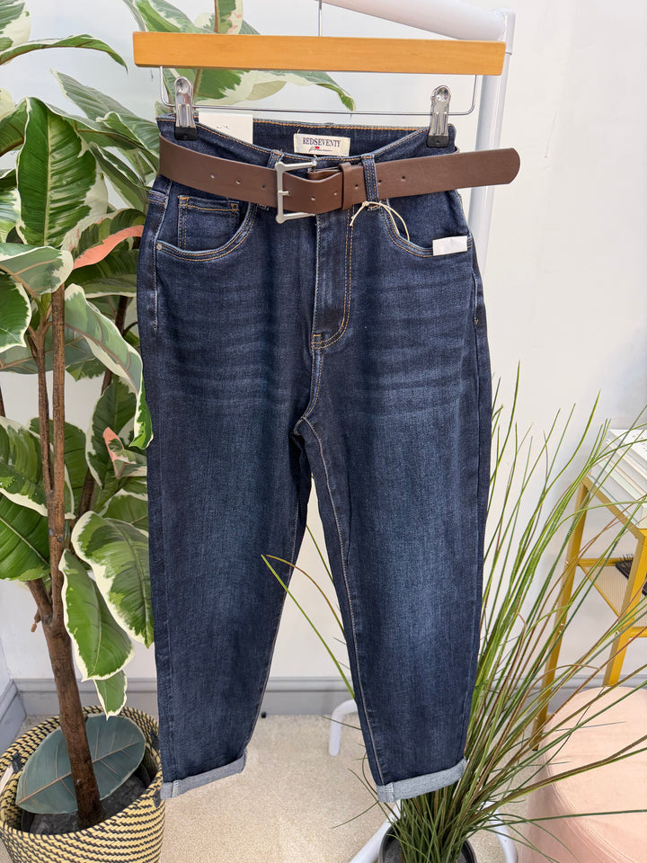 The ORLA dark blue mom fit jeans