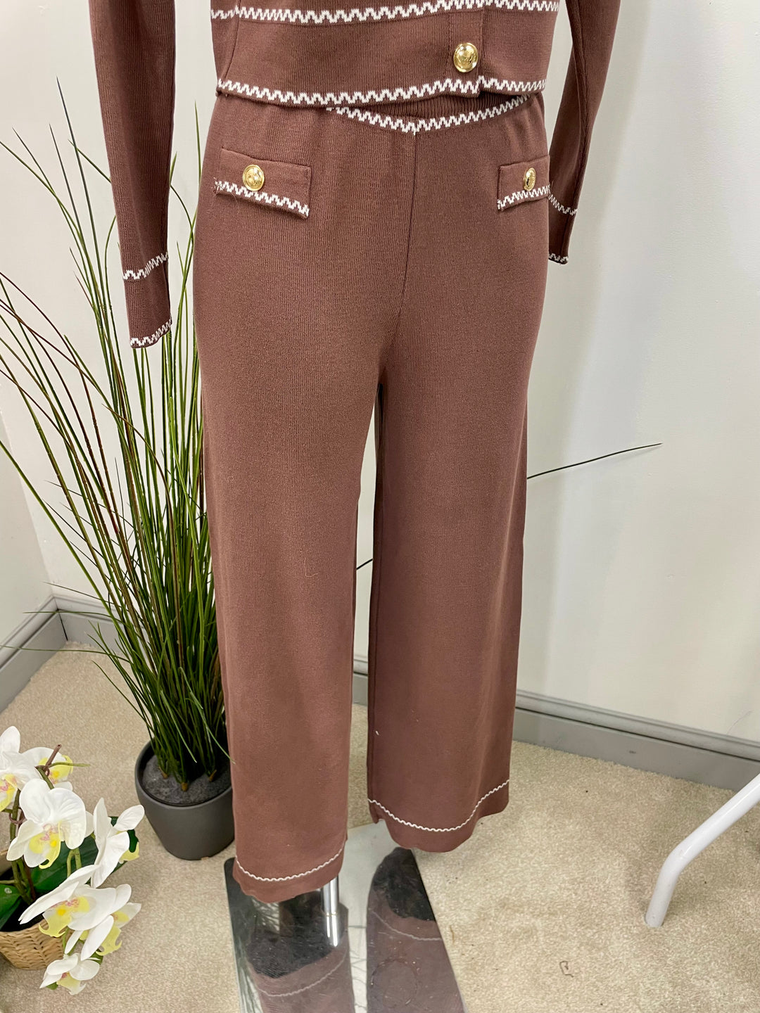 LADIES STRAIGHT LEG TROUSER CO ORD SET - BLACK AND BROWN