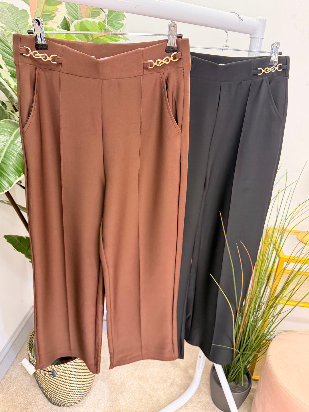 The TINA trousers - 2 colours