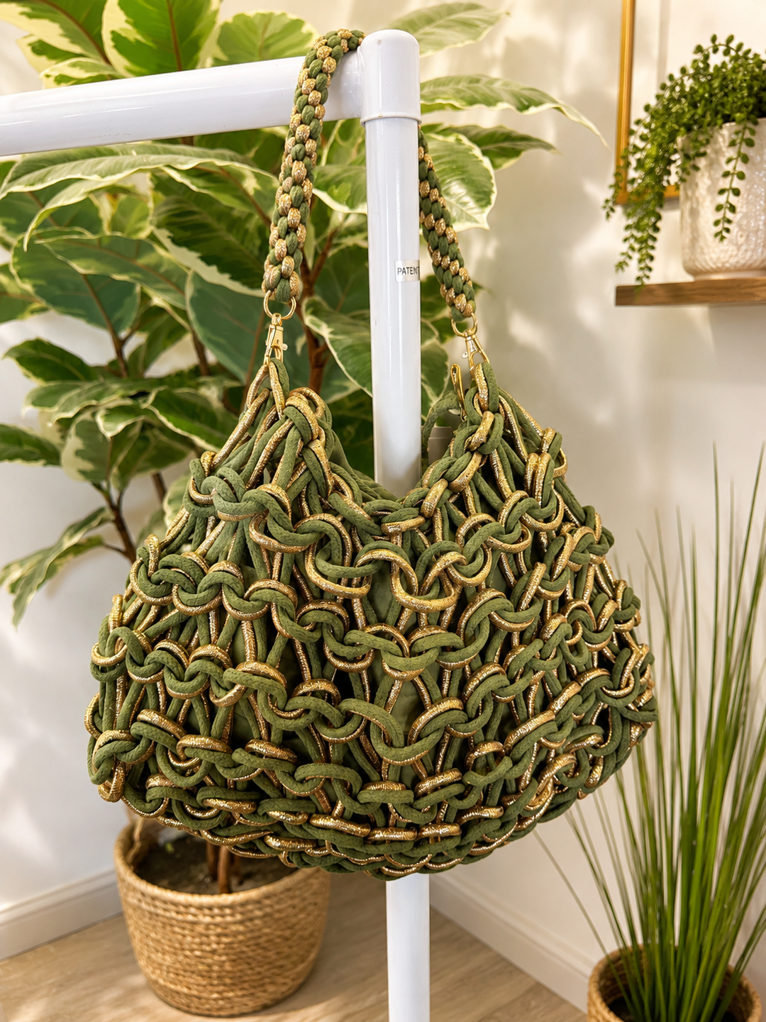 The LIBBY woven bag - 7 colours