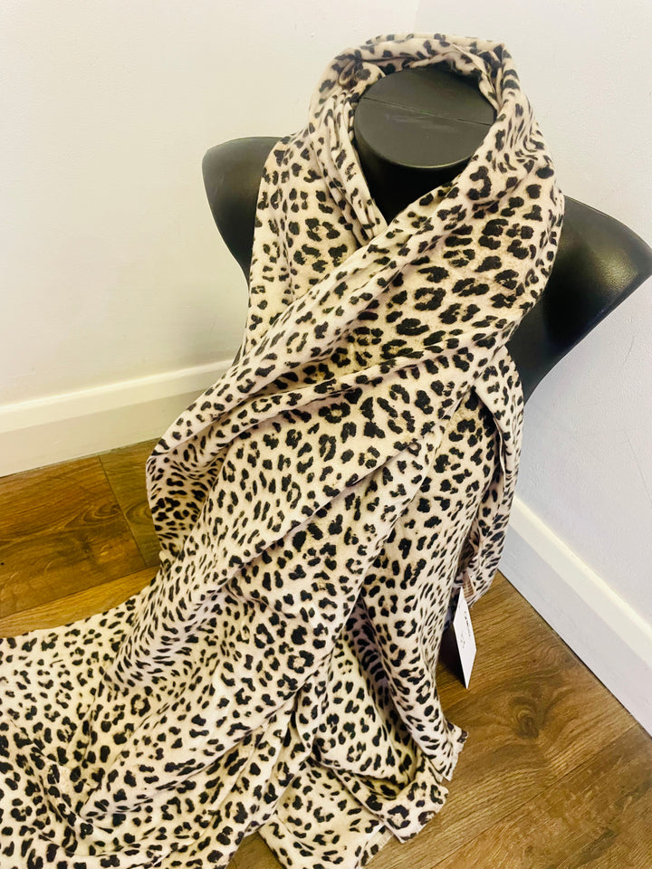 The CHEETAH scarf - 2 colours