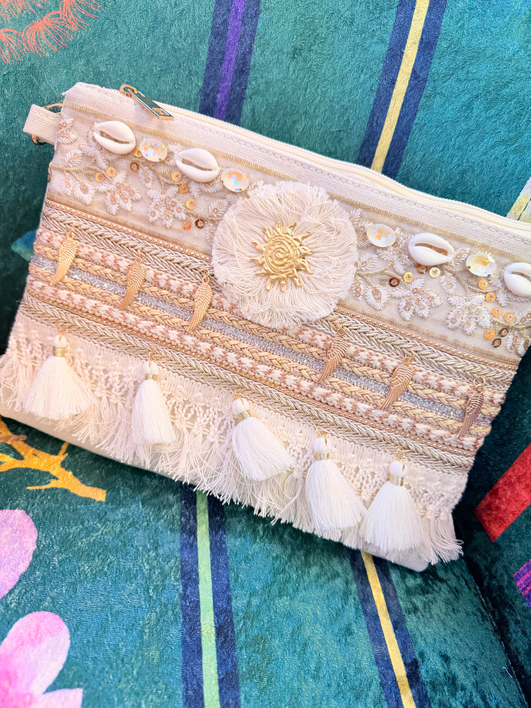 The JANE sparkly beach clutch bag - 14 styles