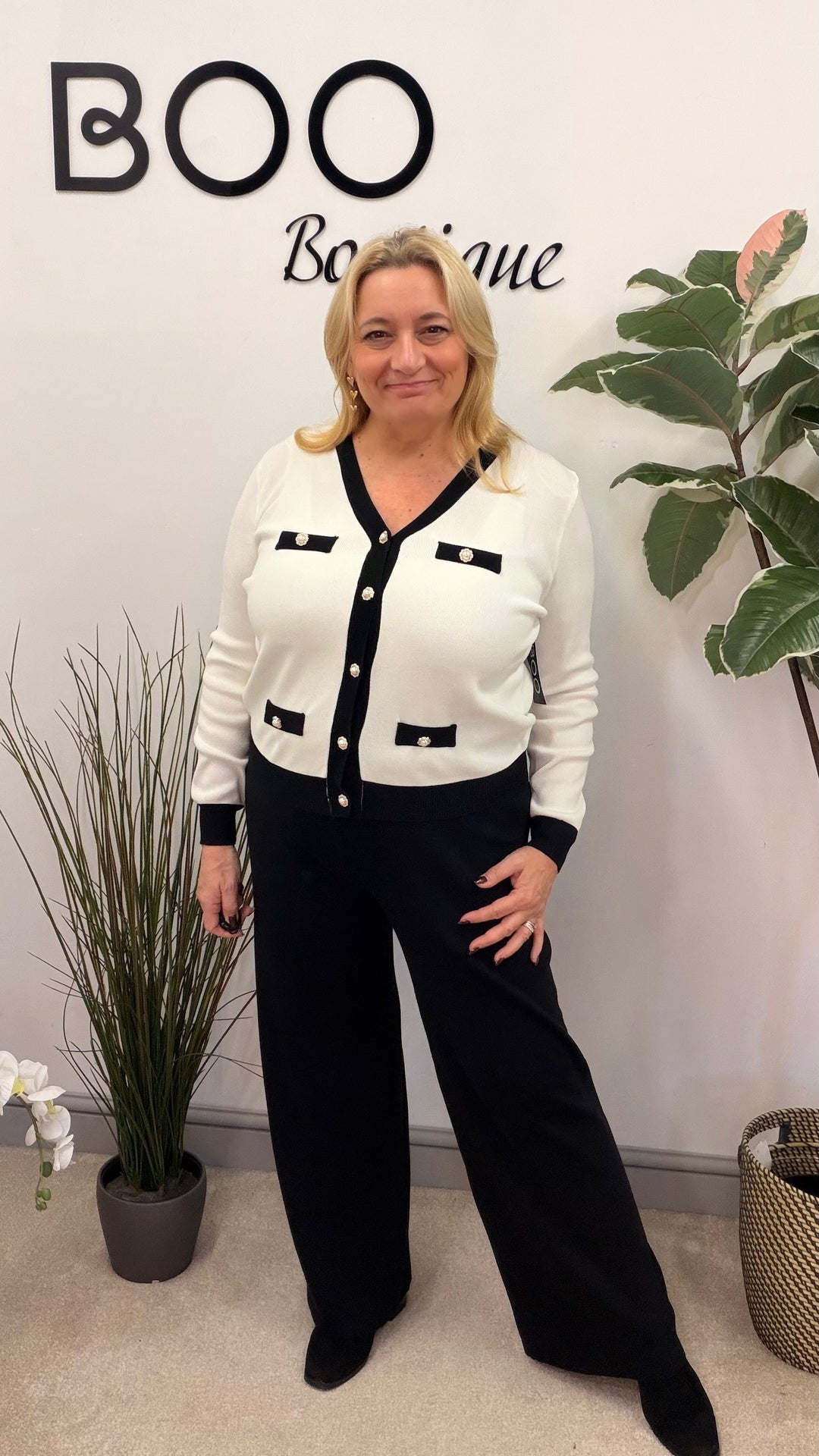 LADIES FASHION BLACK & WHITE MONOCHOME WIDE LEG TROUSER CO ORD SET