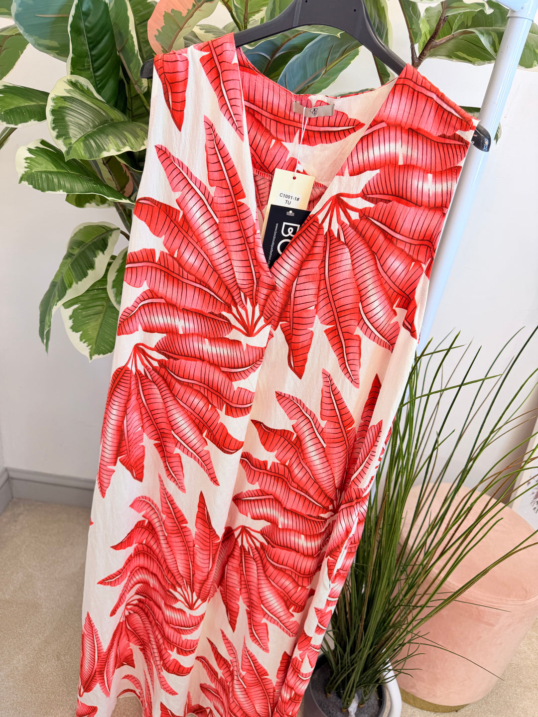 Ladies Red & White Tropical Print Sleeveless Summer Maxi Dress