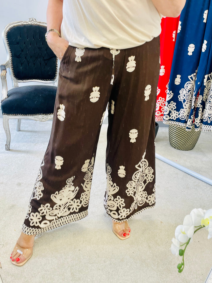The LYNETTE trousers - 3 colours