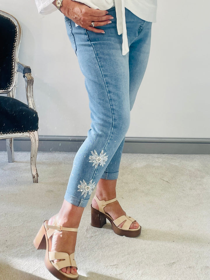 LADIES LIGHT WASH DENIM CROPPED DIAMANTE MOM FIT JEANS