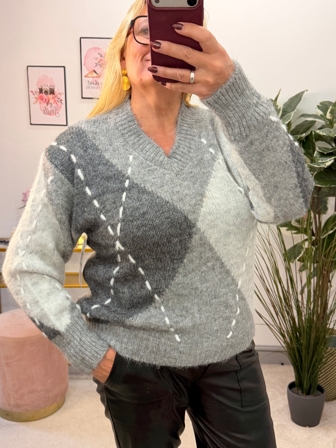 The SUZANNE diamond cricket jumper - 2 colours