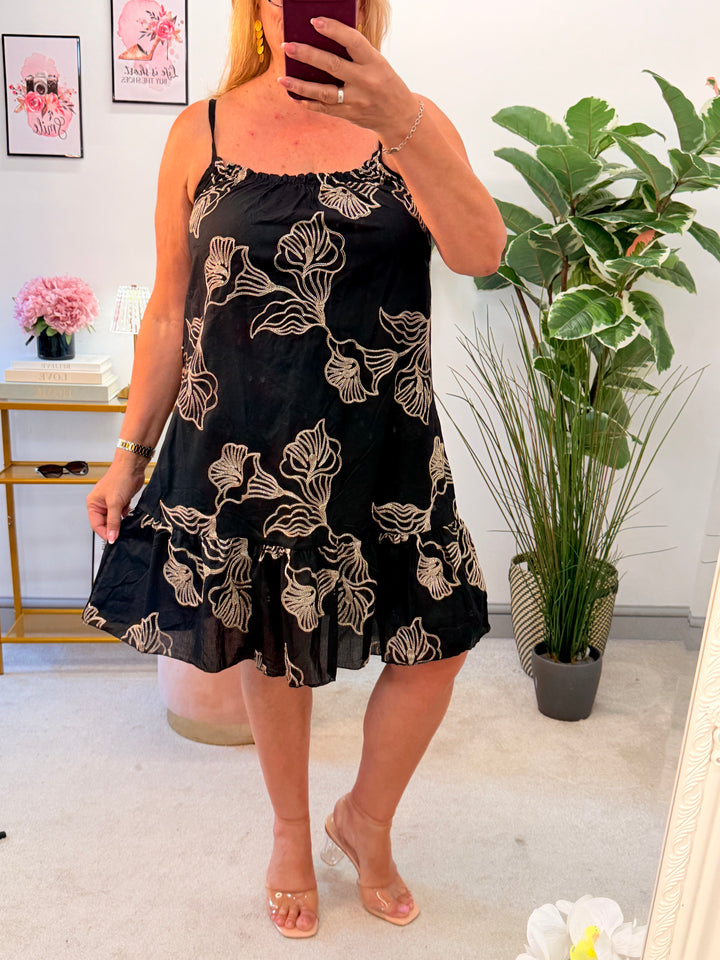 The CILLA dress - 4 colours