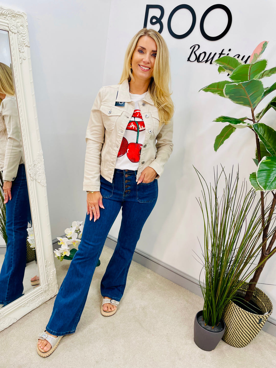 LADIES BEIGE CASUAL DENIM JACKET
