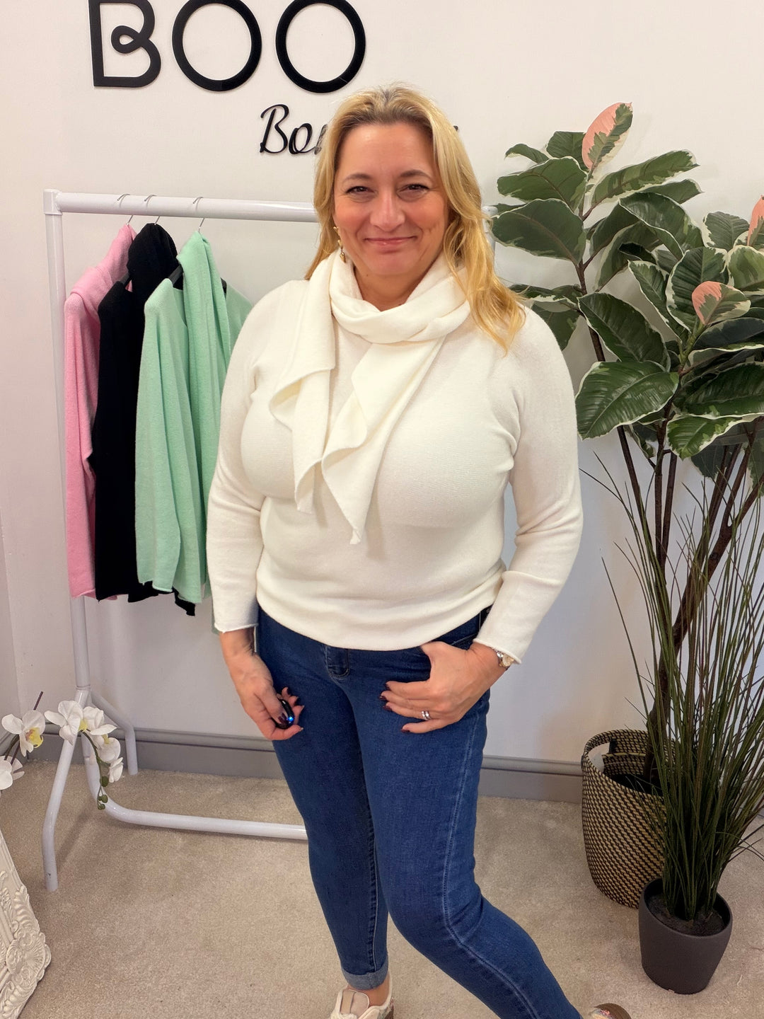 LADIES KNITTED JUMPER & SCARF SET - PINK, BLACK, WHITE & MINT