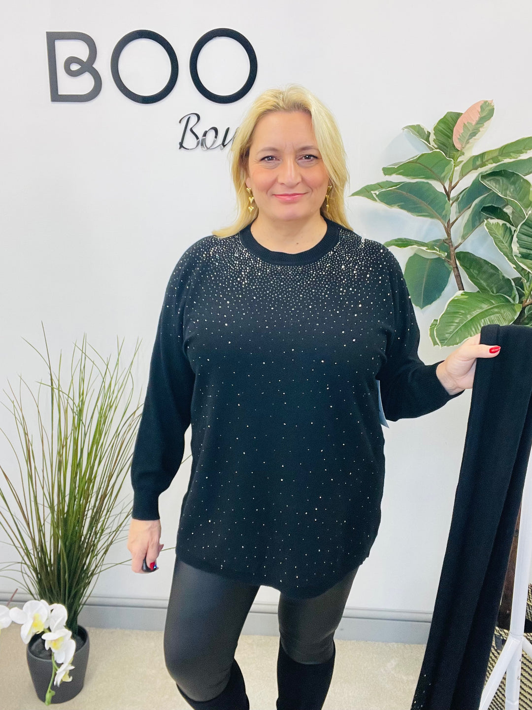 LADIES BLACK SPARKLY JUMPER & SCARF SET