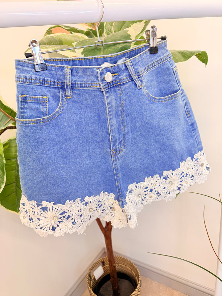 Ladies Fashion Lace Edge Blue Denim Shorts