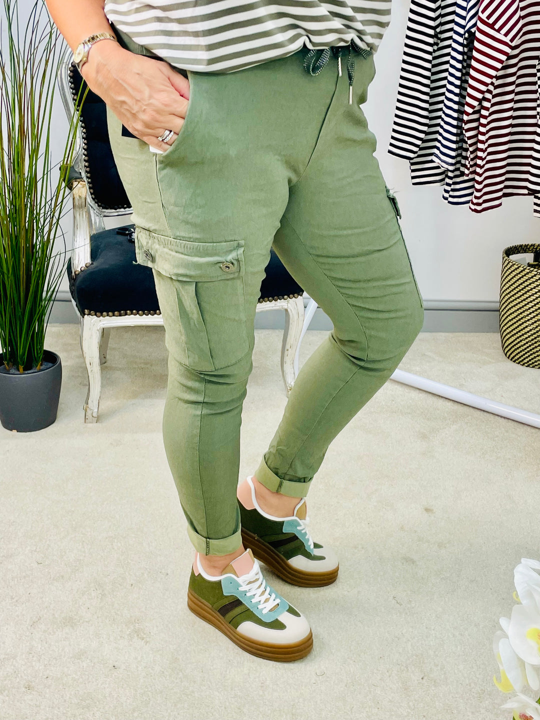 The JOJO magic cargo trousers - 7 colours