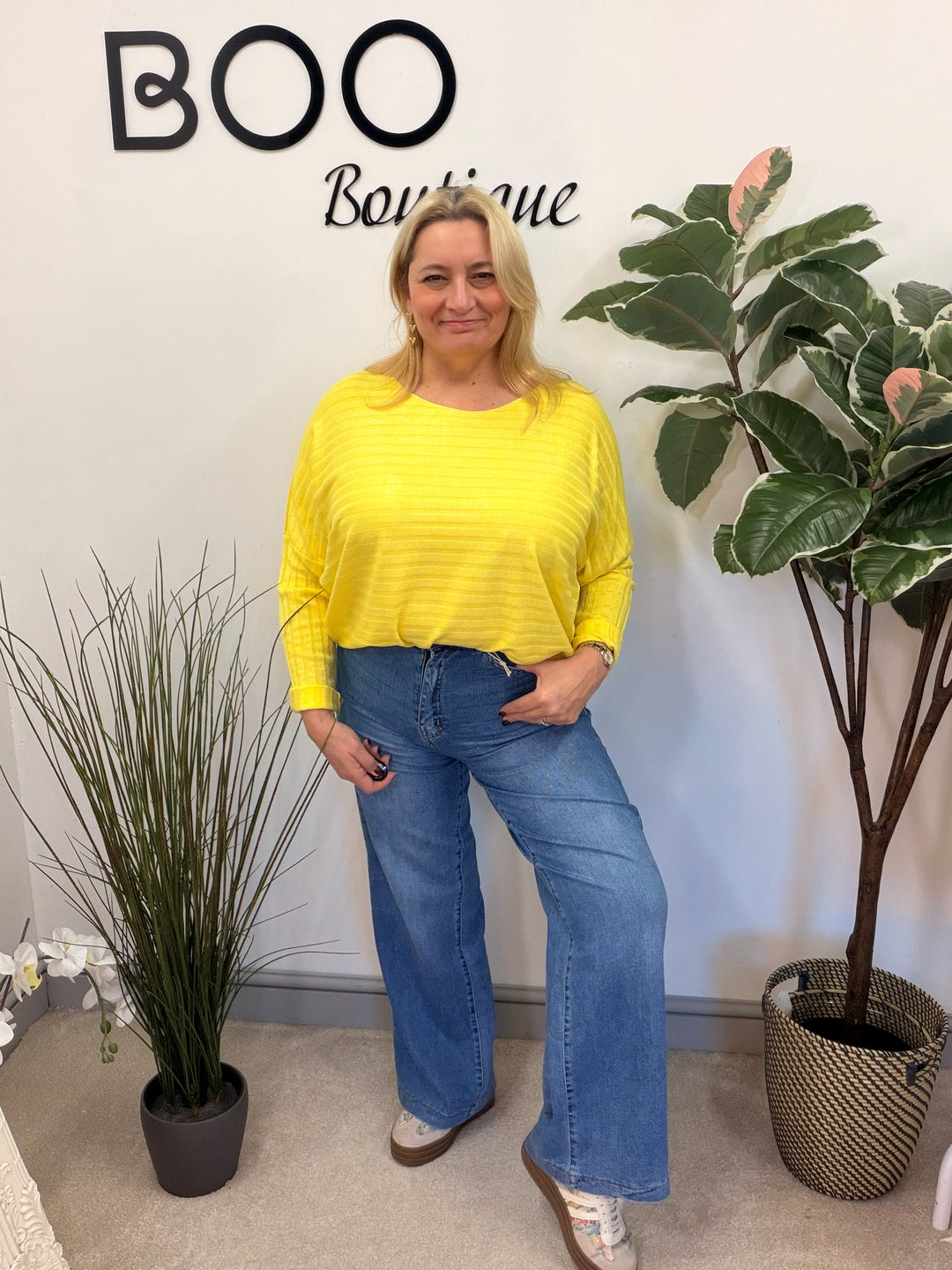 Ladies Fashion Blue Denim Wide Leg Jeans