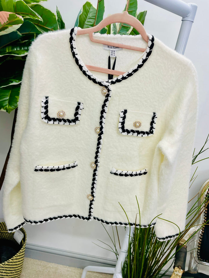 LADIES INSPIRED KNIT BOLERO CARDIGAN - BLACK AND WHITE