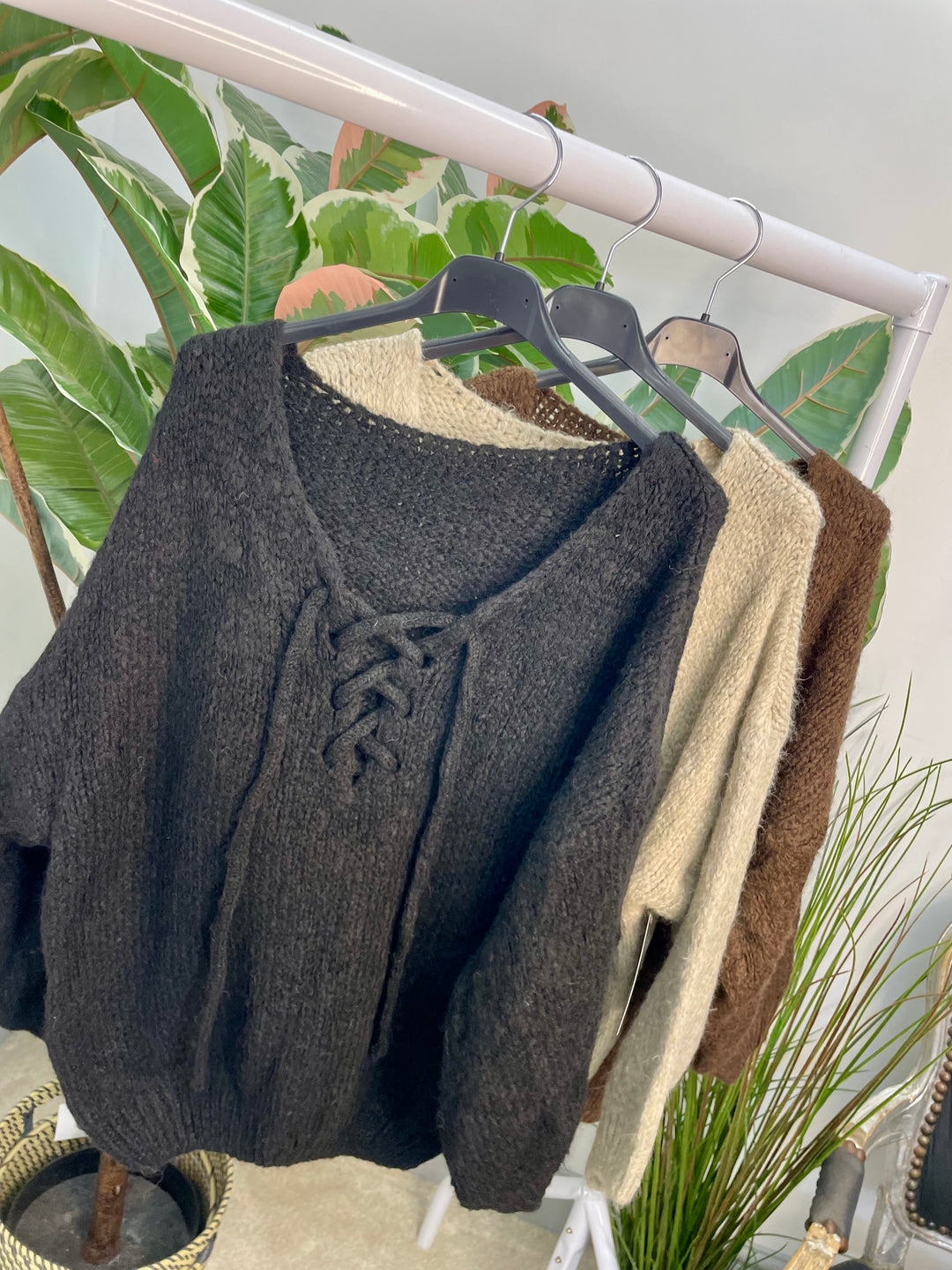 LADIES CHUNKY KNIT TIE NECK JUMPER - BLACK, BEIGE & BROWN