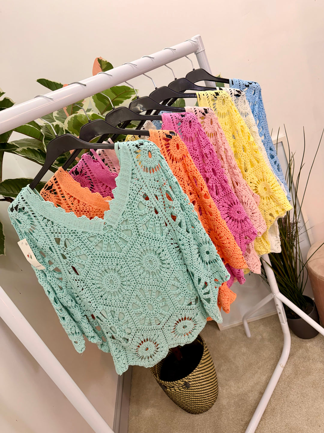 Ladies Fashion Crochet Open Knit Top