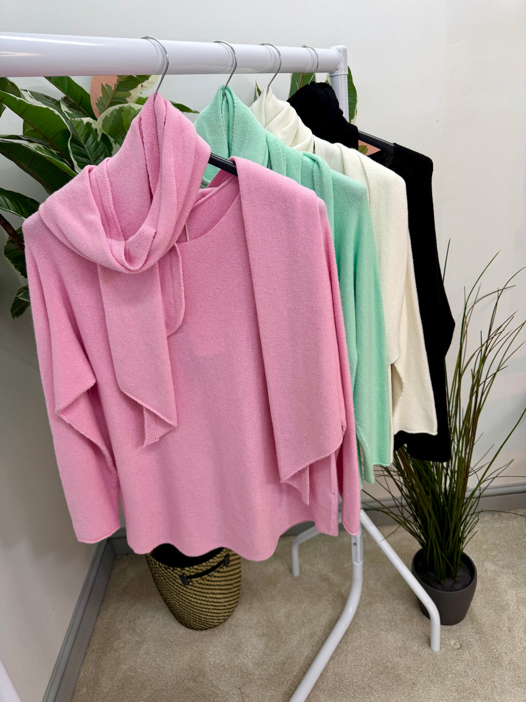 LADIES KNITTED JUMPER & SCARF SET - PINK, BLACK, WHITE & MINT