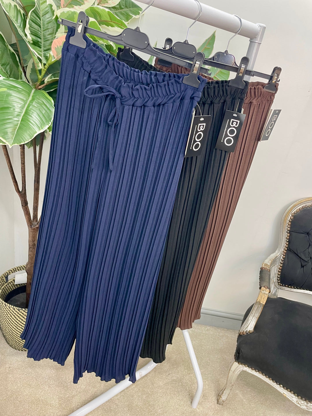 LADIES CHIFFON PLEATED CULLOTTE TROUSERS - BLACK, NAVY, BROWN