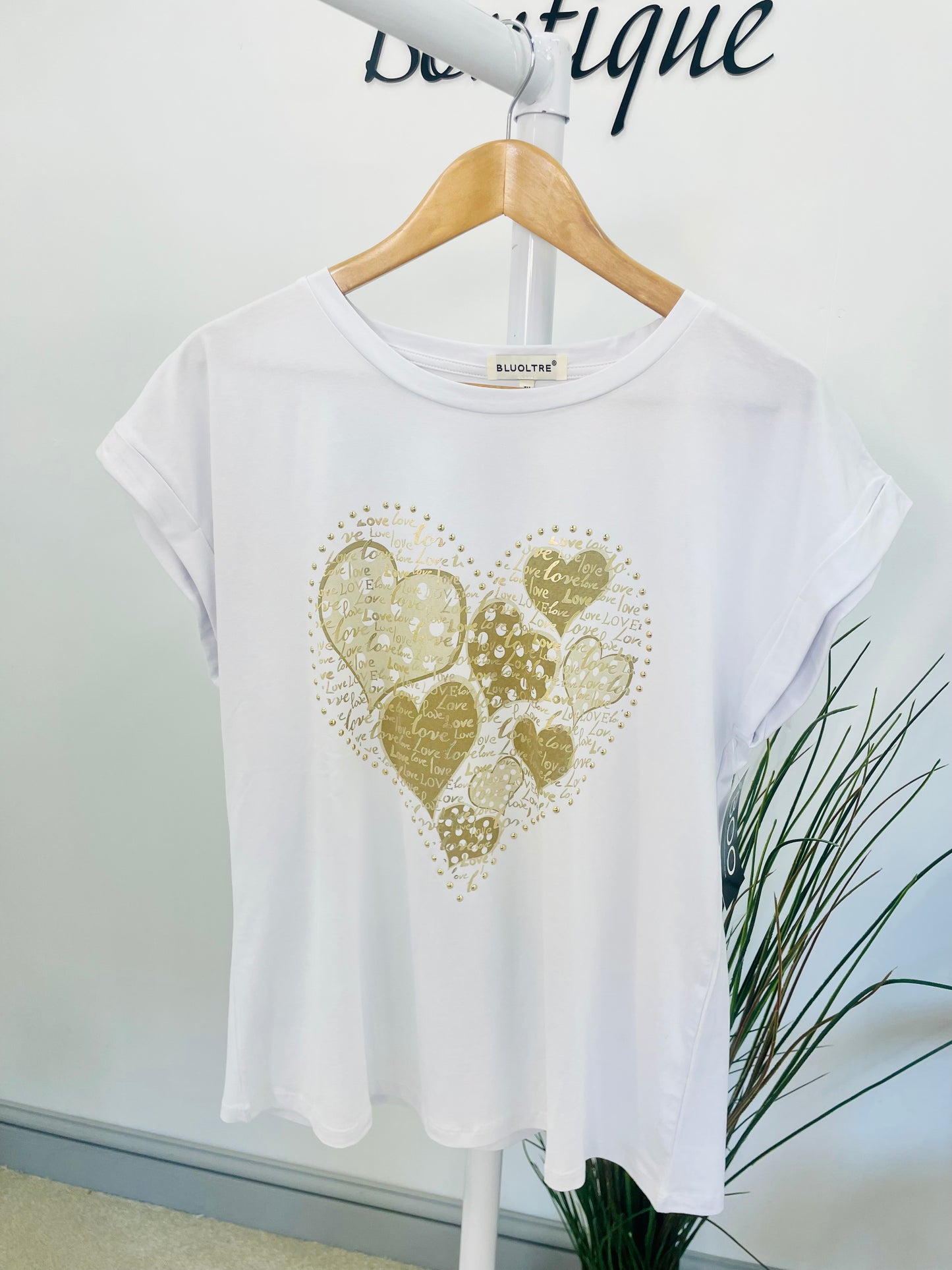 The DEE 💕 heart tee - 8 colours