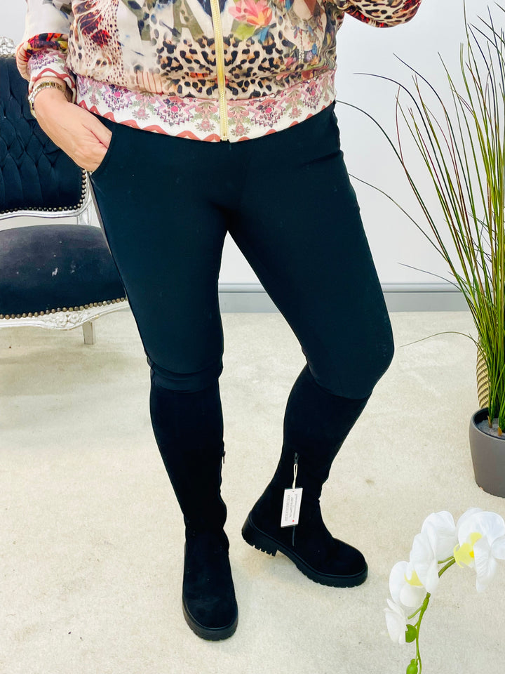 The JOY black leggings