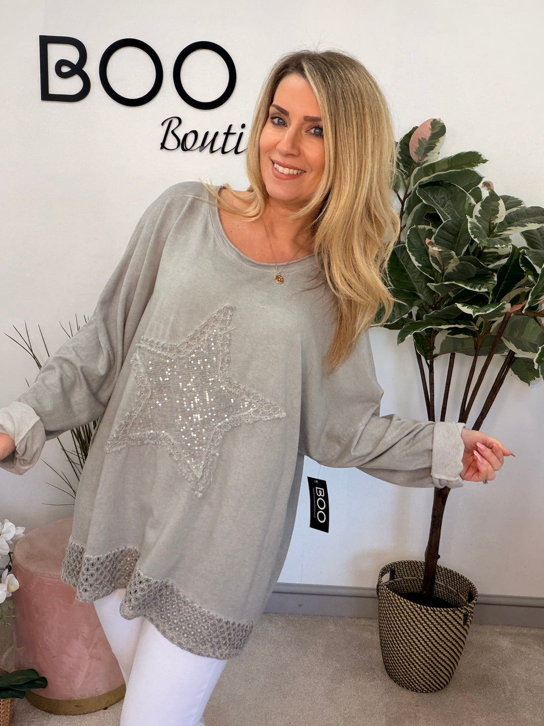 Ladies Fashion Oversize Star Sweatshirt style Top - black, white, pink, raspberry & grey