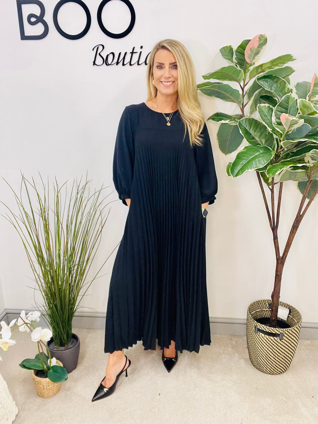 LADIES PLEATED CHIFFON MAXI DRESS - BLACK & BROWN