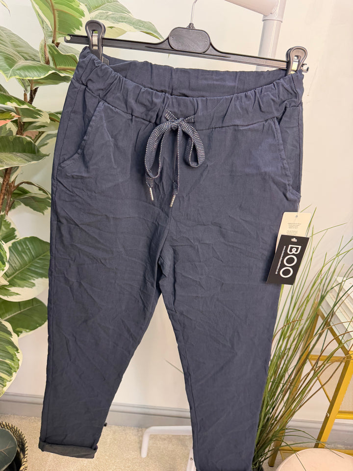 Women’s Stretch Crinkle Magic Trousers navy