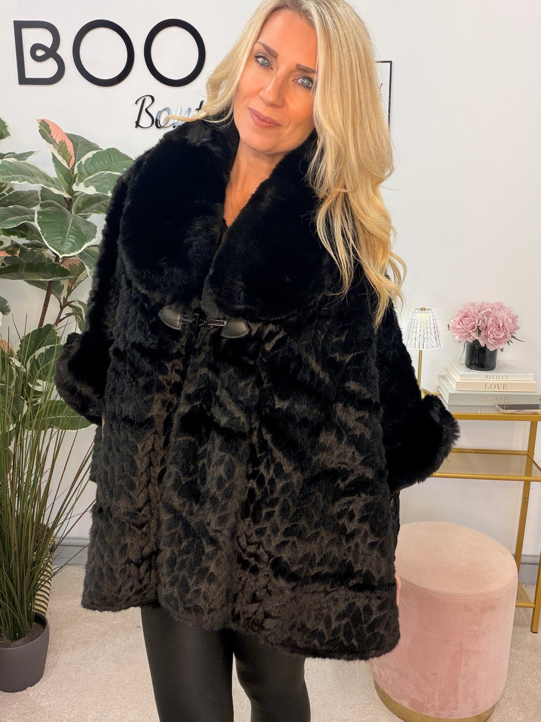 The EMILY luxe faux fur cape - 5 colours