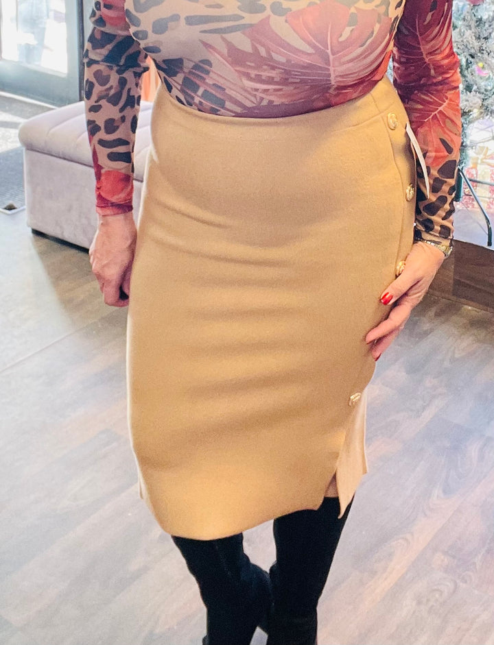 The LINDA knitted midi skirt - 2 colours