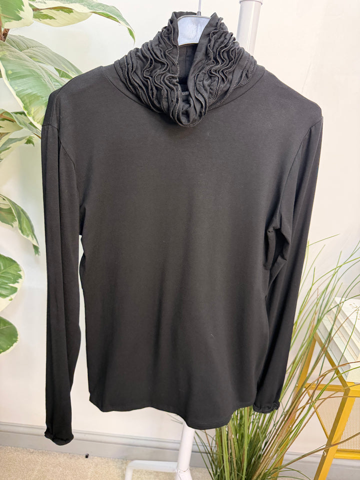 Women’s ruffle roll neck basic layering top black