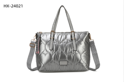 The DASHER padded tote bag - 3 colours