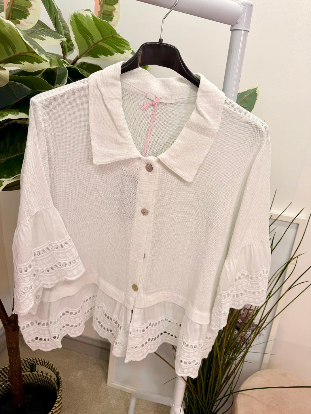 Ladies Fashion Broderie Anglaise Teabag Linen Top white