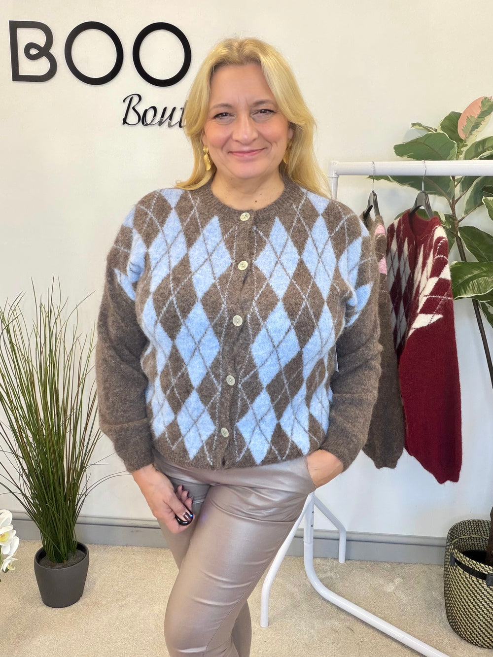 LADIES FASHION ARGYLE KNIT CARDIGAN - MOCHA, PINK, BLUE, BERRY