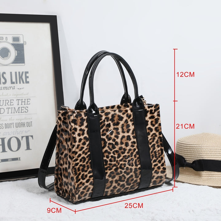 The DAVINA small leopard tote bag
