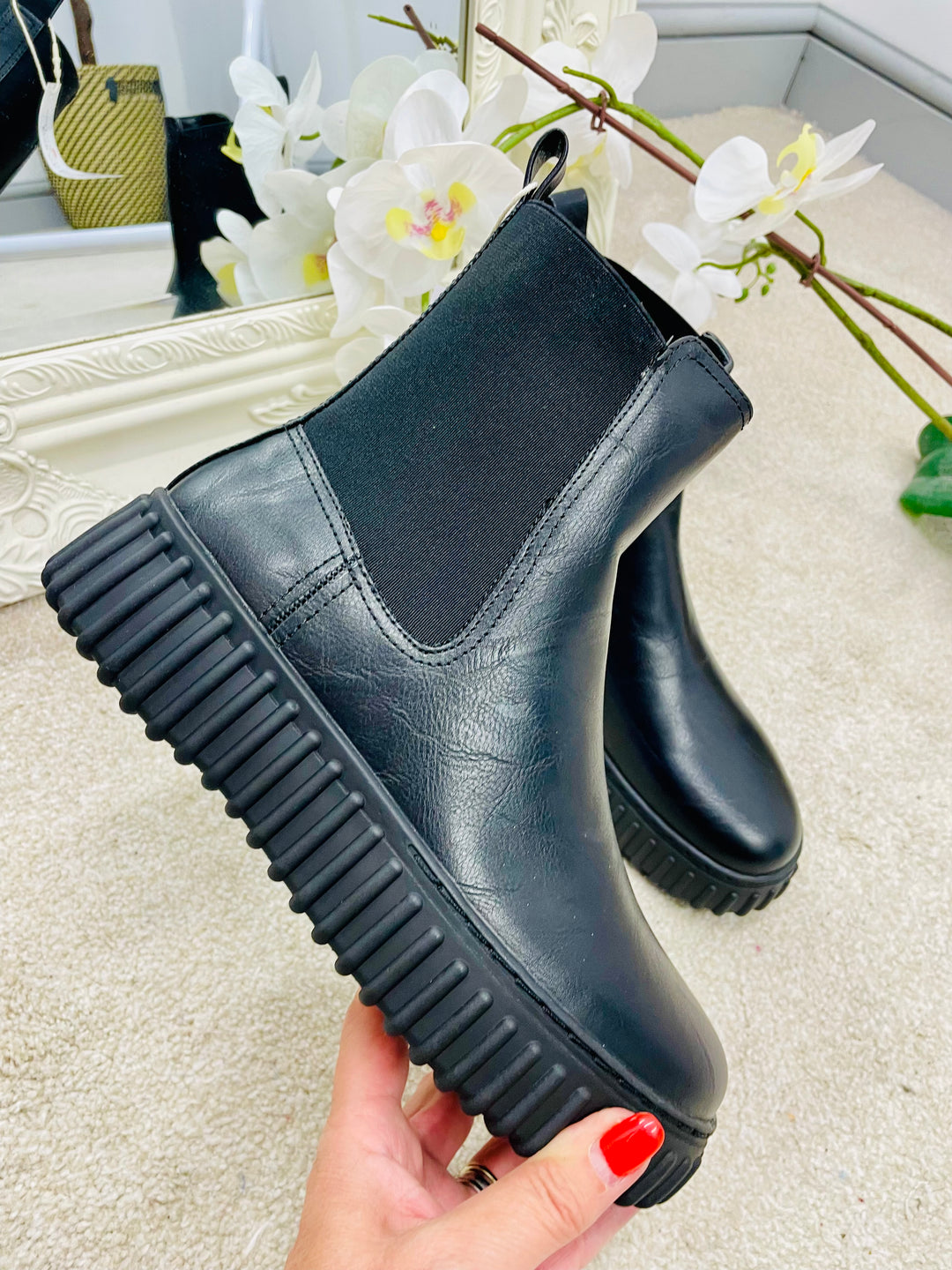 LADIES BLACK CHUNKY FLATFORM ANKLE BOOTS