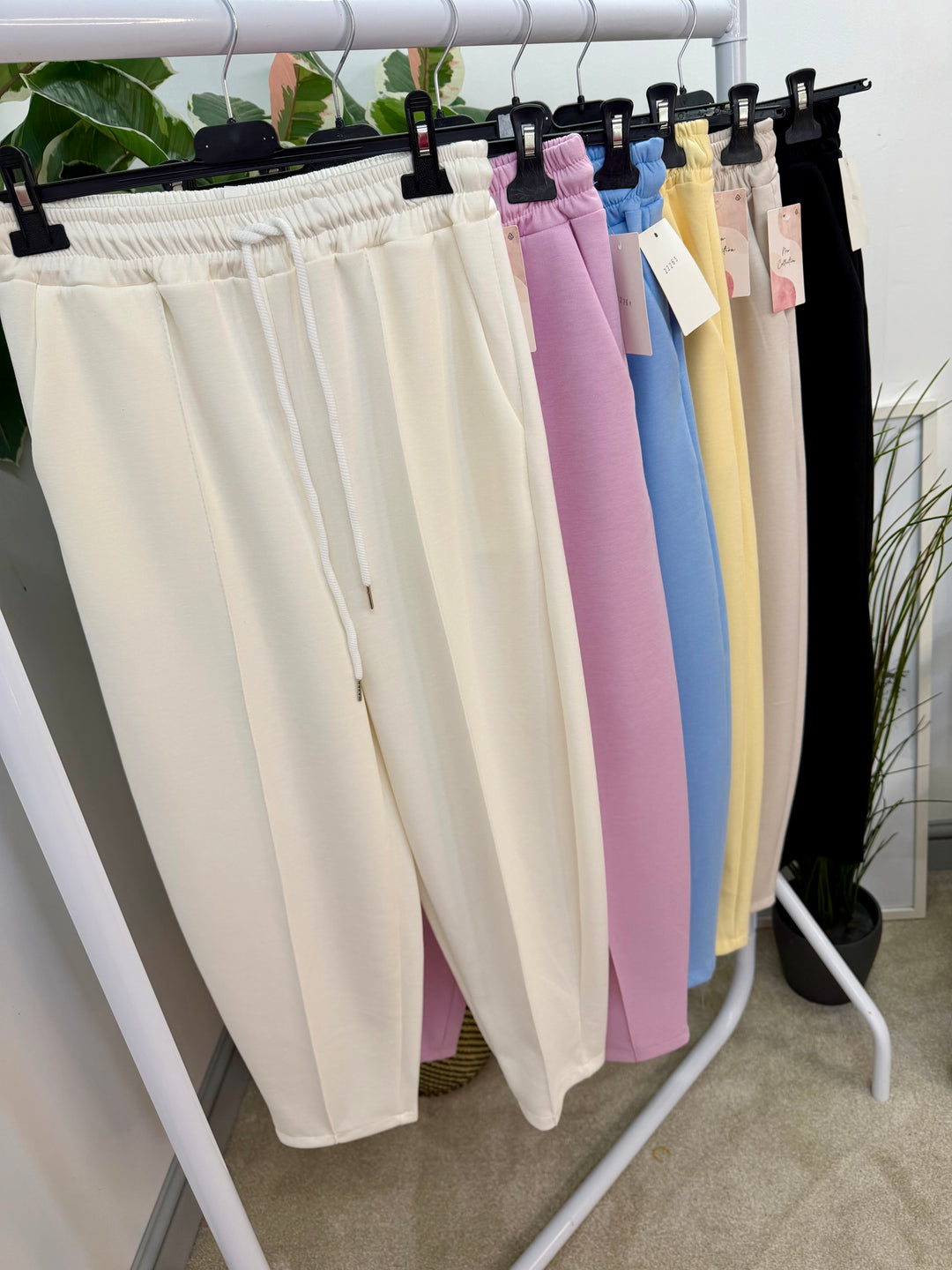 The DONNA trousers - 5 colours