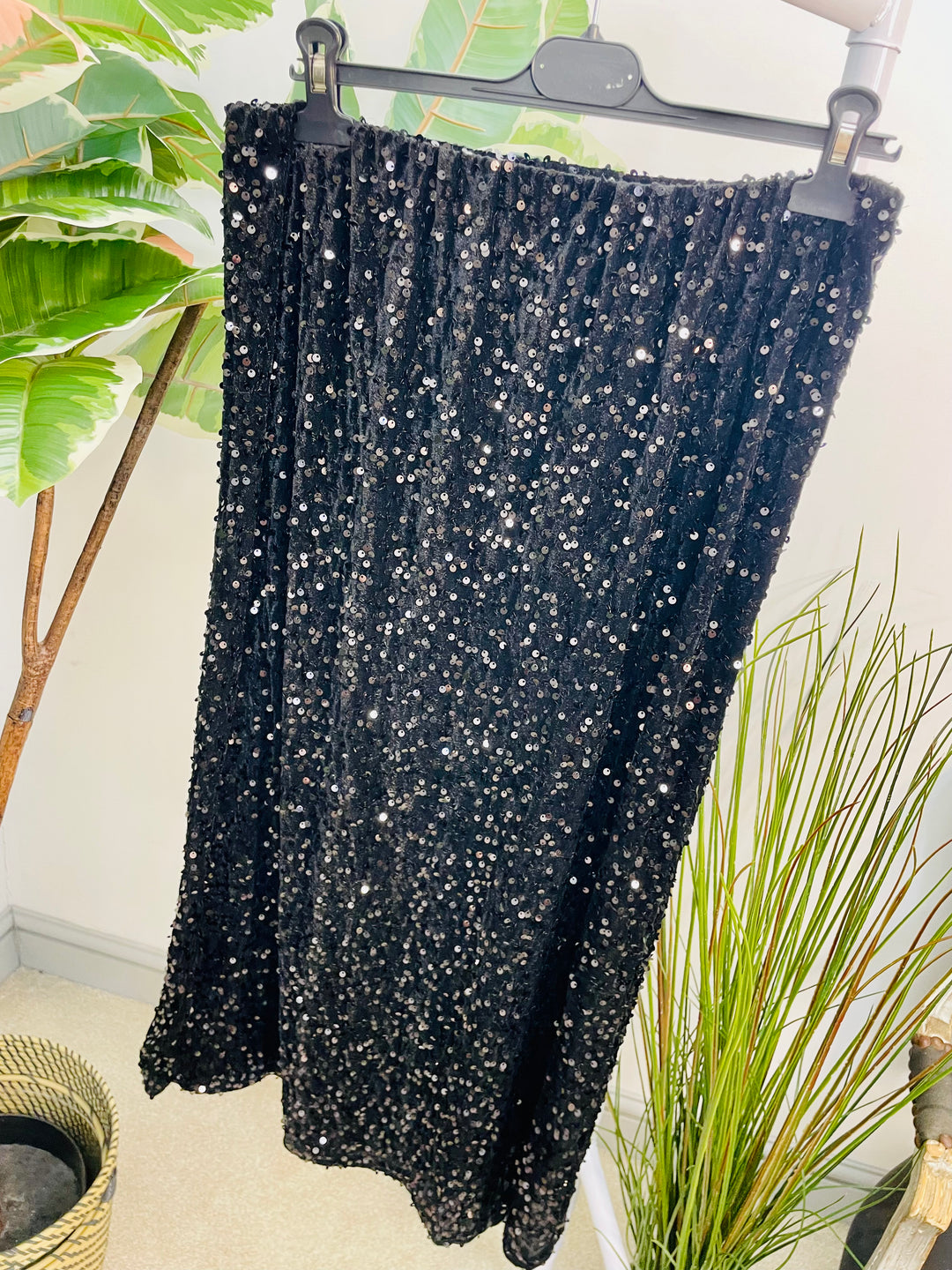 LADIES SEQUIN MAXI SKIRT - BLACK & SILVER