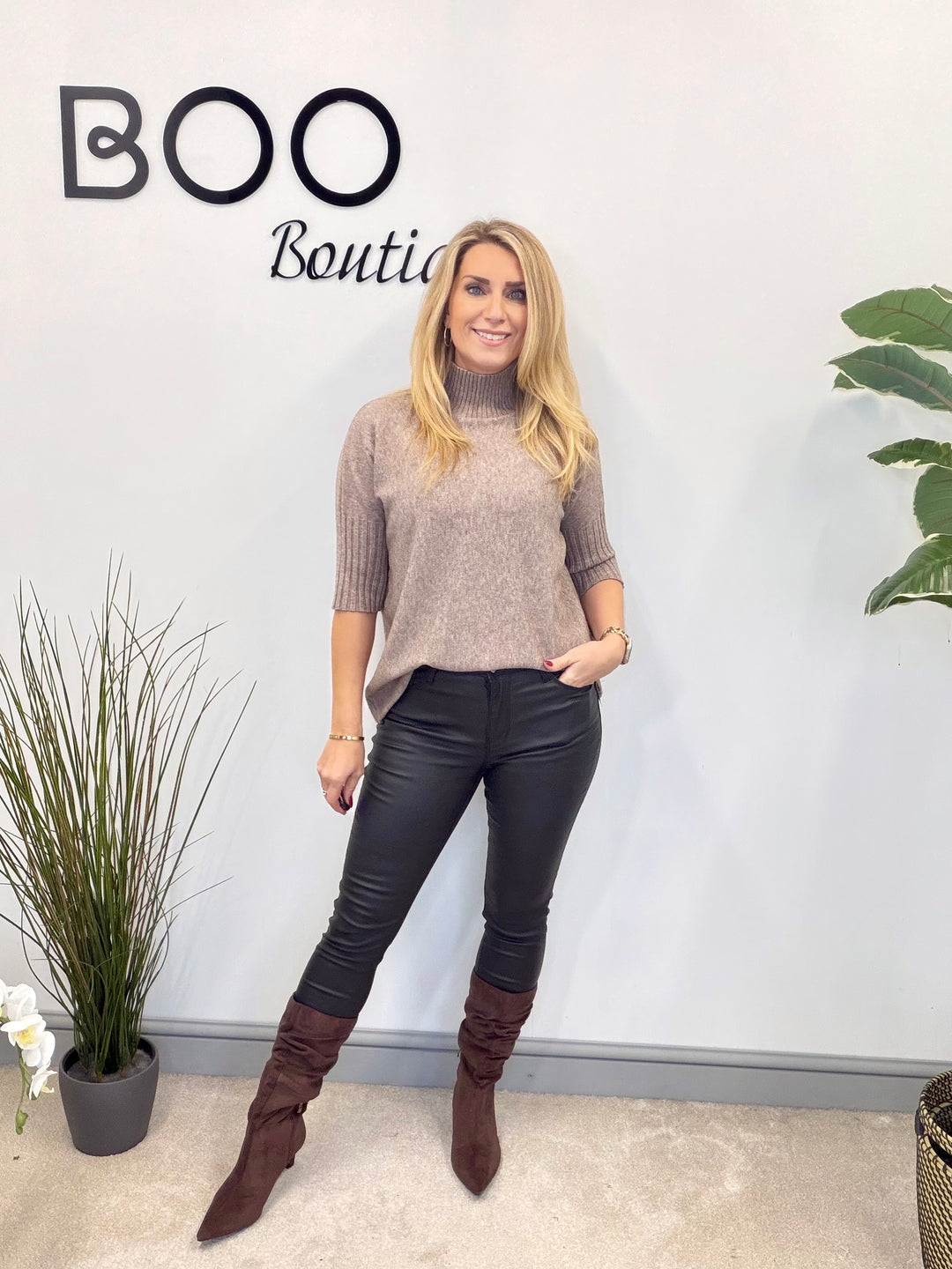 LADIES SHORT SLEEVE KNITTED JUMPER - BLACK, KHAKI, BEIGE, MOCHA, GREEN & BERRY