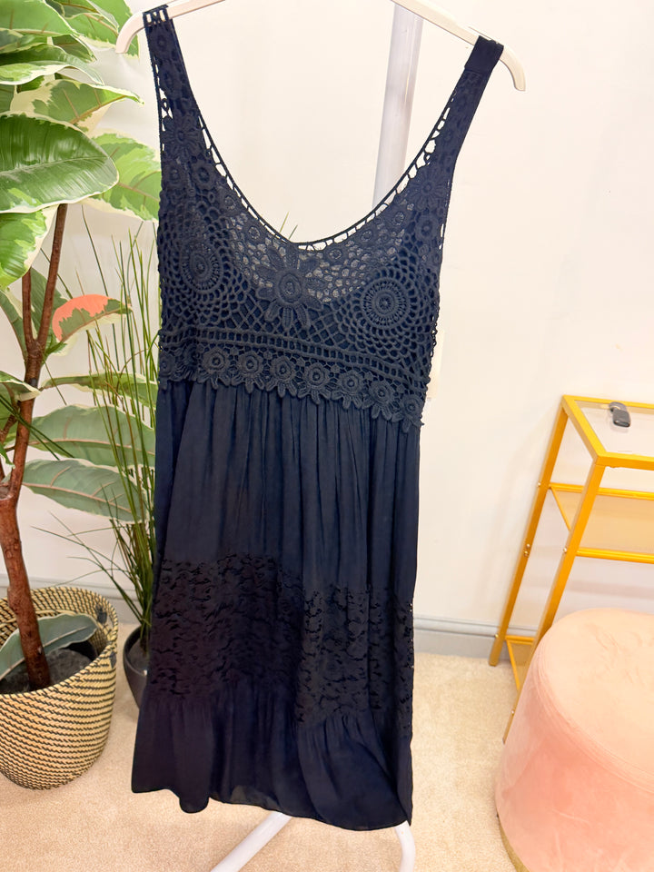 The LUNA dress - 6 colours