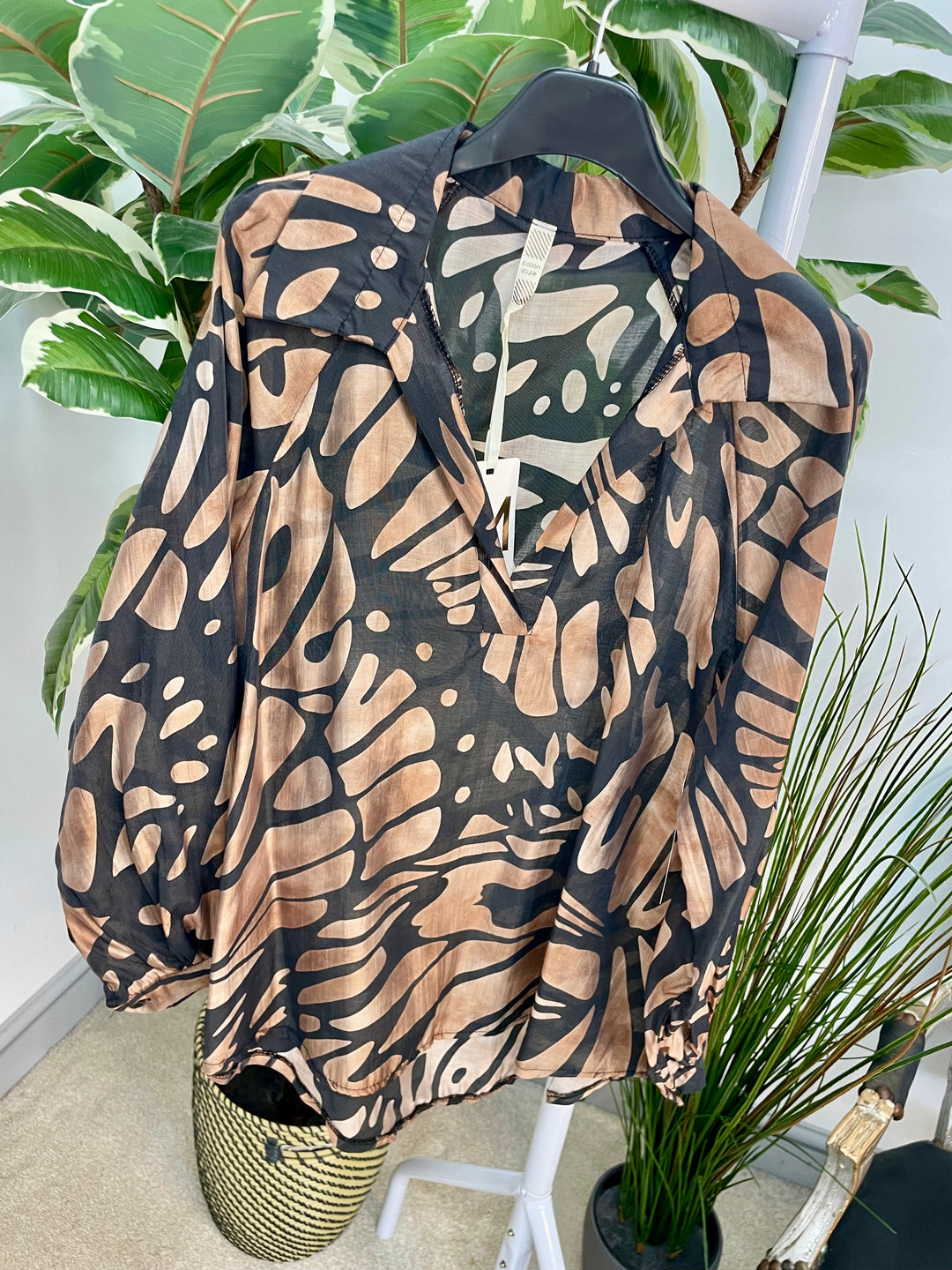 LADIES V NECK FLOATY TOP BLOUSE - BROWN, BLUE, RASPBERRY, BLACK