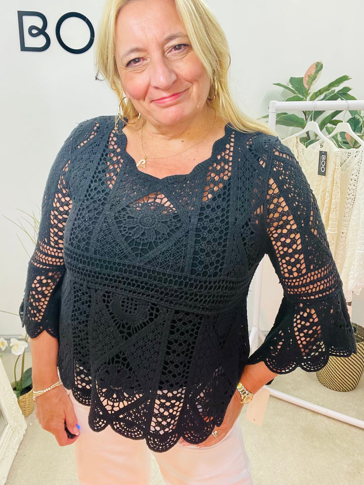 The SPRITZ crochet top - 3 colours