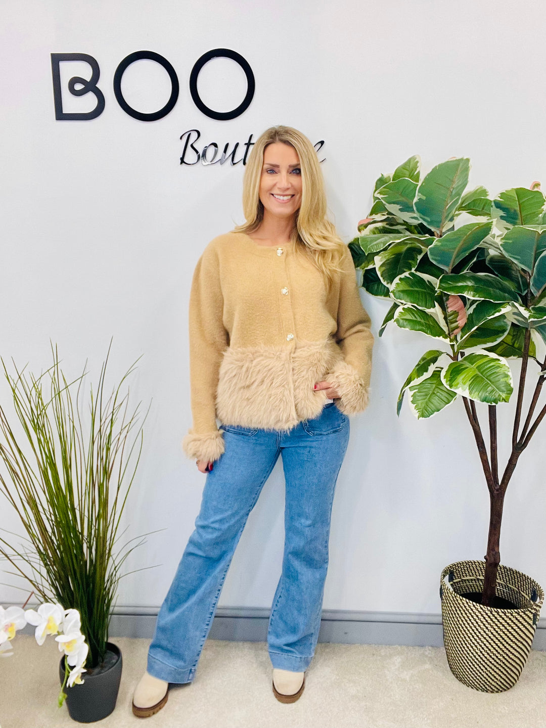 LADIES LIGHT DENIM WIDE LEG BUTTON FLY JEANS